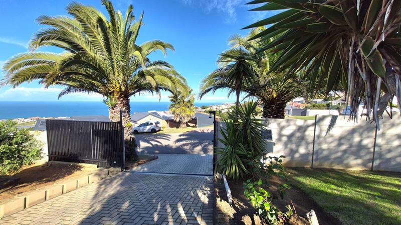 3 Bedroom Property for Sale in Dana Bay Western Cape